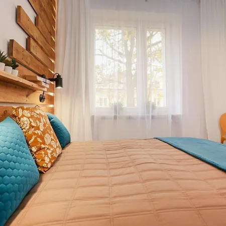 Blues, Ul Jastrzebia Apartment Lublin