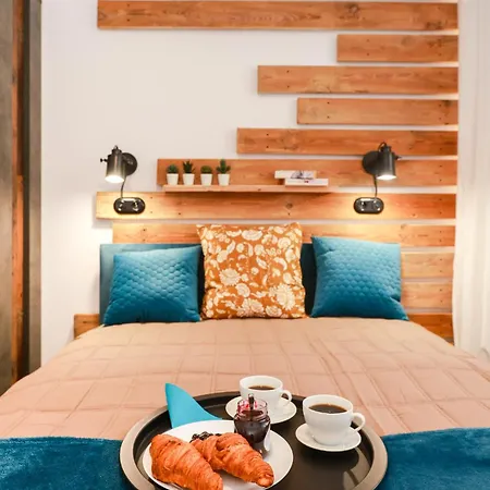 Blues, Ul Jastrzebia Люблін