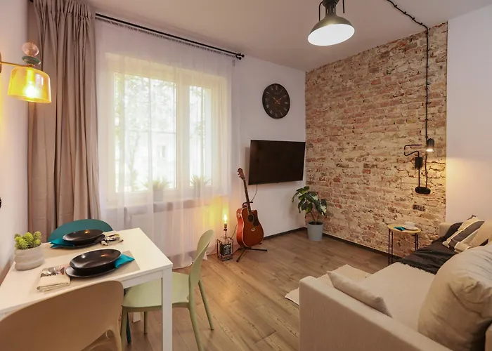 Apartment Blues, Ul Jastrzebia *